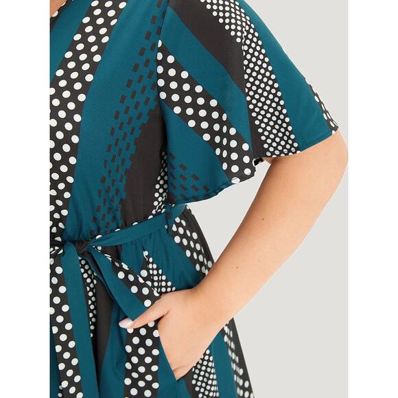 Large 12 BloomChic Wrap Dress Polka Dot Stripe Print Belted with Pockets - Picture 4 of 5